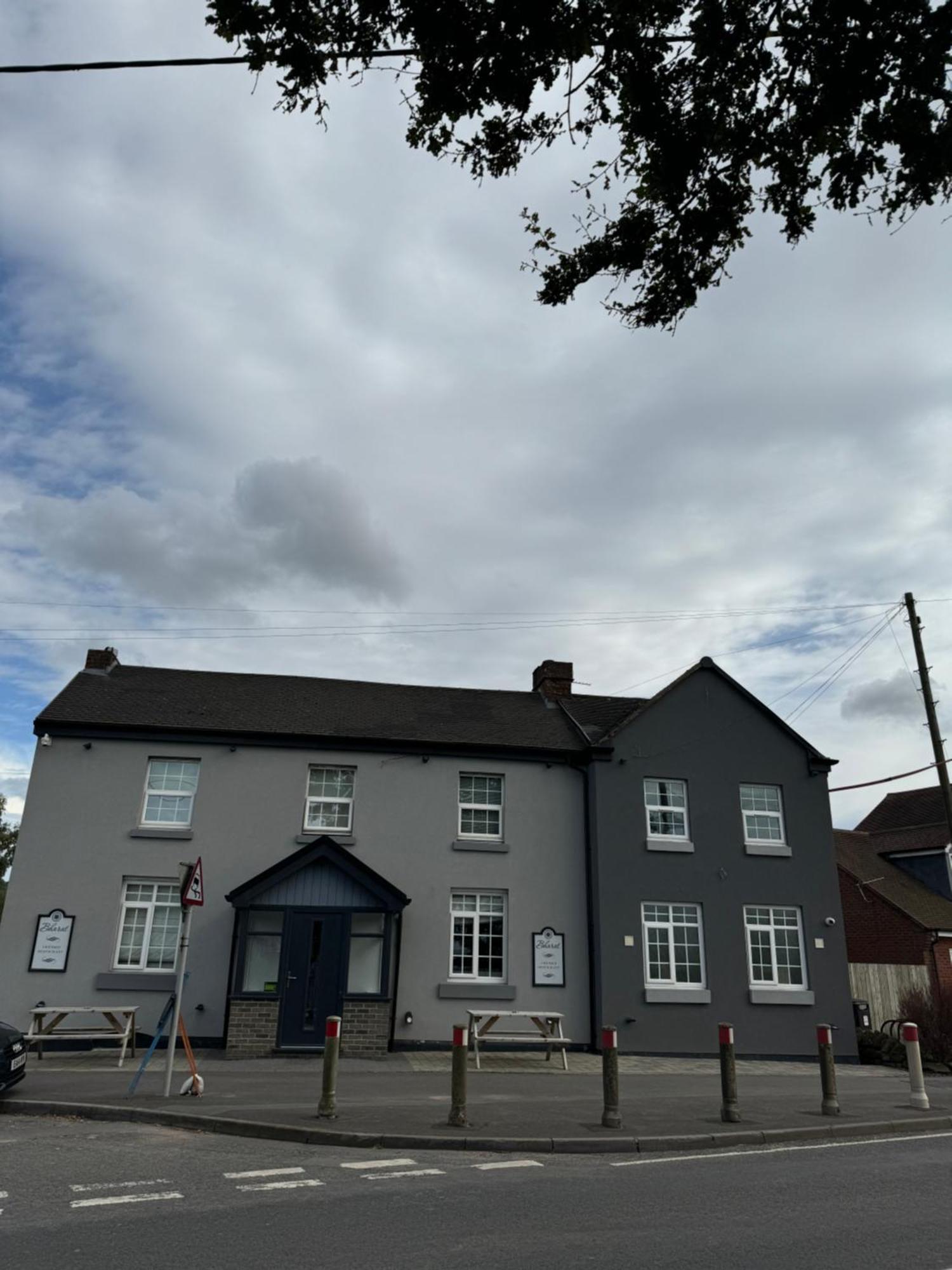 Cosy Countryside Stay- Waters Upton, Telford Extérieur photo